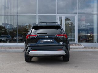 2025 Toyota RAV4 V (XA50), чёрный, 3958000 рублей, вид 4