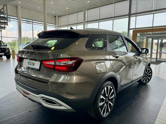 2026 Lada (ВАЗ) Vesta SW Cross I Рестайлинг (NG), коричневый, 2043000 рублей - вид 1