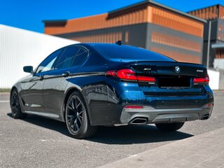 2023 BMW 5 серии 530i xDrive VII (G30/G31/G38) Рестайлинг, чёрный, 4500000 рублей, вид 3
