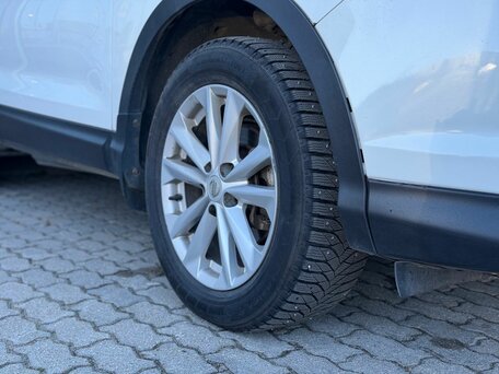 2014 Nissan Qashqai II, белый, 1487000 рублей, вид 5