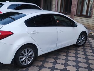 2014 Kia Cerato III, белый, 1300000 рублей, вид 5