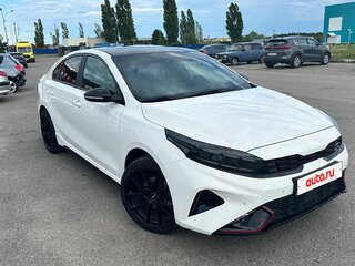 2022 Kia Cerato IV Рестайлинг, белый, 2500000 рублей, вид 4