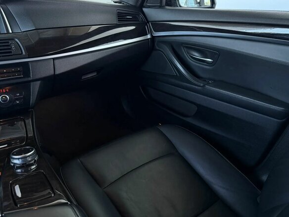 2016 BMW 5 серии 528i xDrive VI (F10/F11/F07) Рестайлинг, чёрный, 1890000 рублей - вид 11