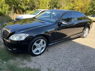 2007 Mercedes-Benz S-Класс 550 V (W221), чёрный, 1500000 рублей, вид 3