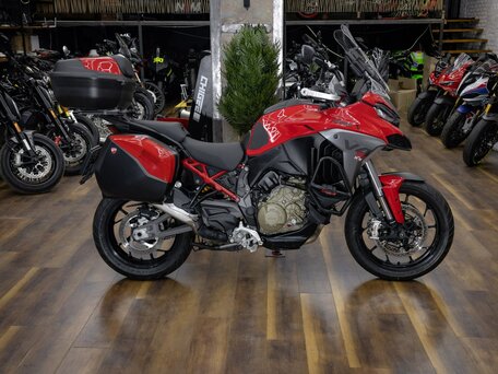 2025 Ducati Multistrada V4, красный, 2790000 рублей, вид 2