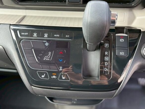 2023 Mitsubishi Delica Mini I, оранжевый - вид 21