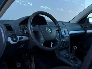 2008 Skoda Octavia II (A5), серый, 359400 рублей, вид 5