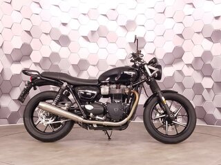 2019 Triumph Street Twin, чёрный, 777000 рублей, вид 3