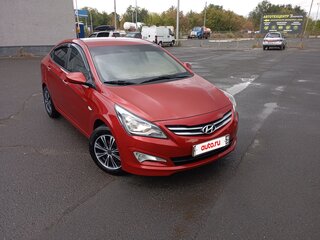 2015 Hyundai Solaris I Рестайлинг, красный, 860000 рублей, вид 4