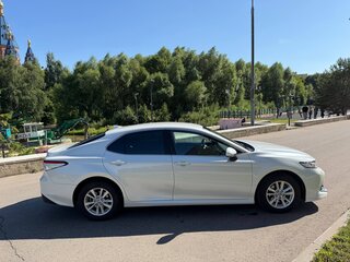 2020 Toyota Camry VIII (XV70), белый, 2280000 рублей, вид 5