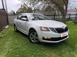 2018 Skoda Octavia III (A7) Рестайлинг, белый, 1750000 рублей, вид 1