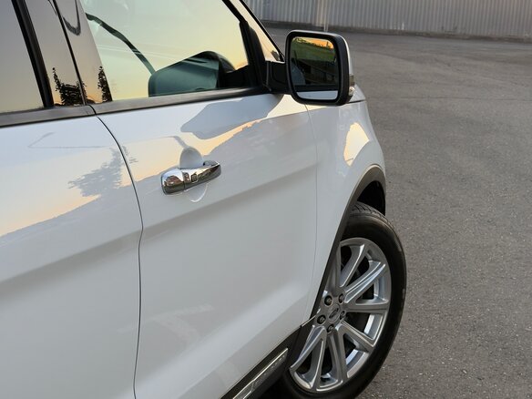 2016 Ford Explorer V Рестайлинг, белый, 2700000 рублей - вид 20