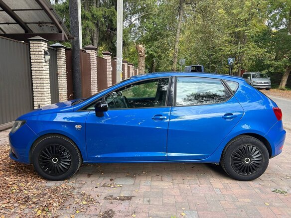 2012 SEAT Ibiza IV Рестайлинг, синий, 720000 рублей - вид 2