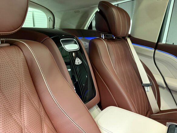 2026 Mercedes-Benz Maybach GLS 600 I Рестайлинг, чёрный, 29980000 рублей - вид 19