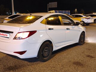 2016 Hyundai Solaris I Рестайлинг, белый, 430000 рублей, вид 5