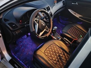 2012 Hyundai Solaris I, серебристый, 720000 рублей, вид 4
