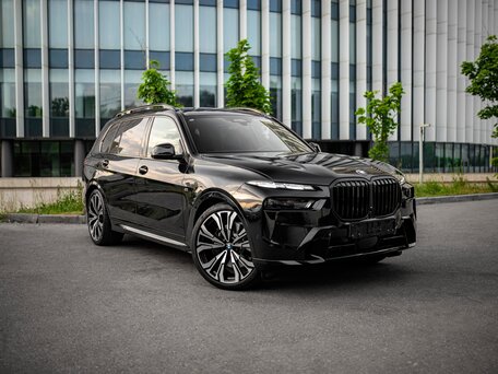 2026 BMW X7 40d I (G07) Рестайлинг, чёрный, 17990000 рублей, вид 3