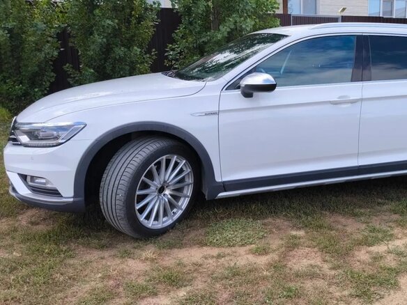 2019 Volkswagen Passat Alltrack DSG7 B8, белый, 2500000 рублей - вид 5