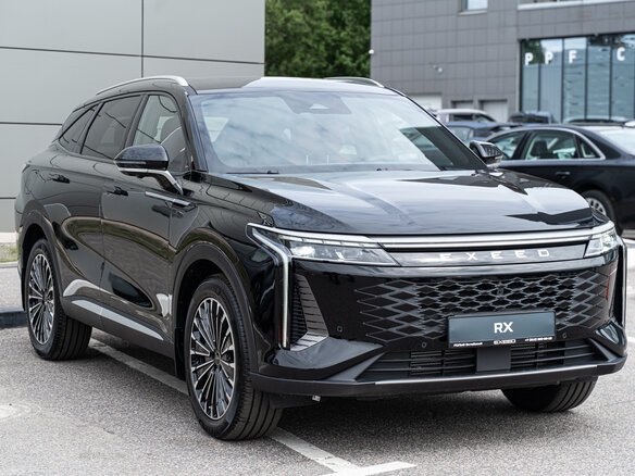 2025 Exeed RX, чёрный, 4150000 рублей - вид 2