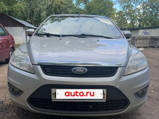 2011 Ford Focus II Рестайлинг, серебристый, 700000 рублей, вид 1