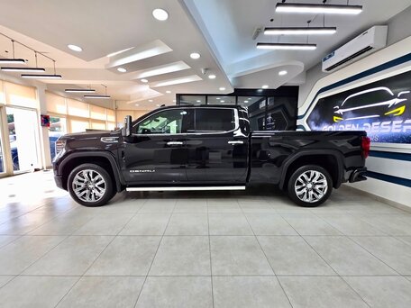 2026 GMC Sierra Crew Cab IV Рестайлинг, чёрный, 9999999 рублей, вид 3