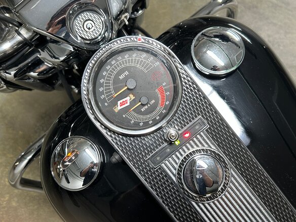 2003 Harley-Davidson Road King, чёрный, 600000 рублей - вид 11