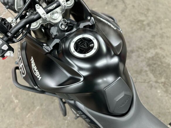 2019 Triumph Tiger 1200, чёрный, 1080000 рублей - вид 8