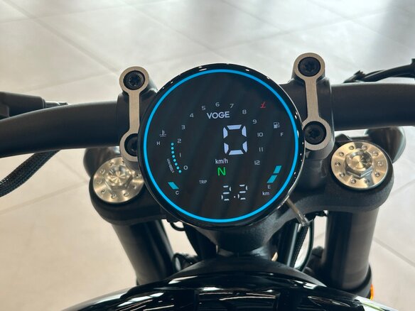 2026 Voge CU250, чёрный, 452000 рублей - вид 13