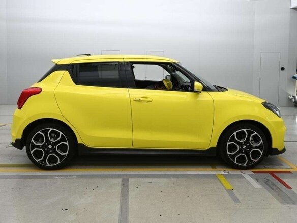 2023 Suzuki Swift Sport V, жёлтый, 1500000 рублей - вид 3