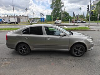 2012 Skoda Octavia II (A5) Рестайлинг, серый, 640000 рублей, вид 4