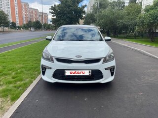 2019 Kia Rio IV, белый, 950000 рублей, вид 1