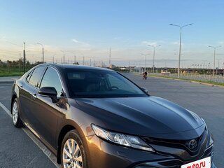 2020 Toyota Camry VIII (XV70), коричневый, 3000000 рублей, вид 4