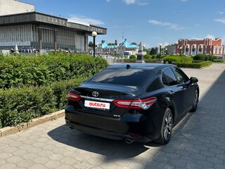 2023 Toyota Camry VIII (XV70) Рестайлинг, чёрный, 4150000 рублей, вид 3