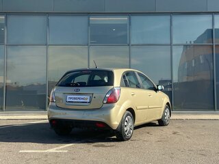 2011 Kia Rio II Рестайлинг, бежевый, 579000 рублей, вид 4