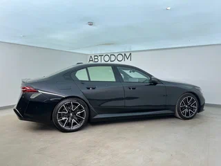 2025 BMW M5 VII (G90), чёрный, 21150000 рублей, вид 5