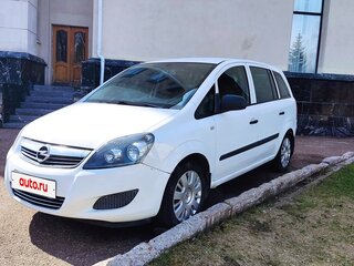 2011 Opel Zafira B Рестайлинг, белый, 560000 рублей, вид 1