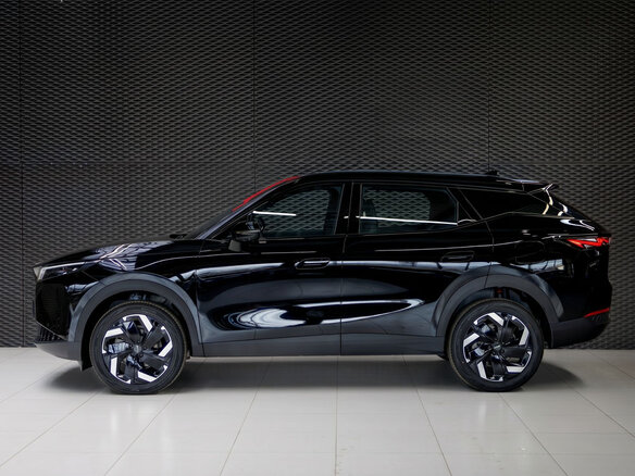 2026 Omoda C7, чёрный - вид 17