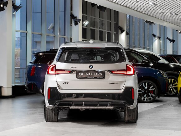 2026 BMW X1 Long 25Li xDrive III (U11/U12), белый, 5490000 рублей - вид 4
