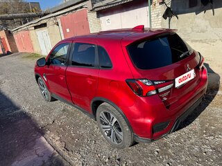 2020 Mitsubishi Outlander Sport I Рестайлинг 3, красный, 1900000 рублей, вид 3