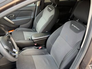 2022 Renault Logan Stepway II Рестайлинг, коричневый, 790000 рублей, вид 4