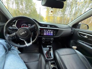 2021 Kia Rio X IV Рестайлинг, чёрный, 1545000 рублей, вид 4