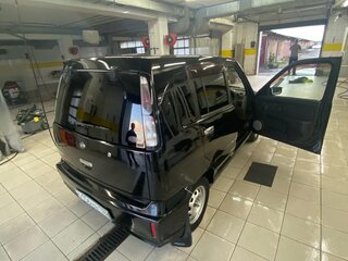 2001 Nissan Cube I Рестайлинг (Z10), чёрный, 245000 рублей, вид 3