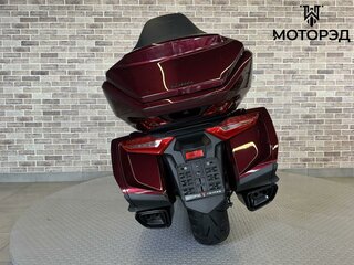 2025 Honda GL 1800 Gold Wing, красный, 3195000 рублей, вид 2