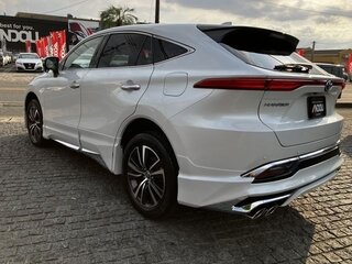 2025 Toyota Harrier IV (XU80), белый, 3950000 рублей, вид 4