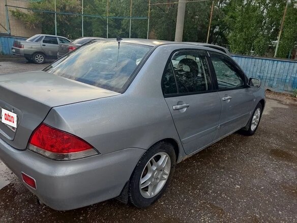 2004 Mitsubishi Lancer IX, серебристый, 400000 рублей - вид 4