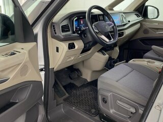2022 Volkswagen Multivan T7, серебристый, 4250000 рублей, вид 3