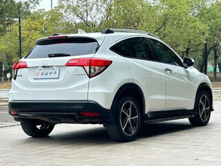 2022 Honda Vezel I Рестайлинг, белый, 1440000 рублей, вид 4