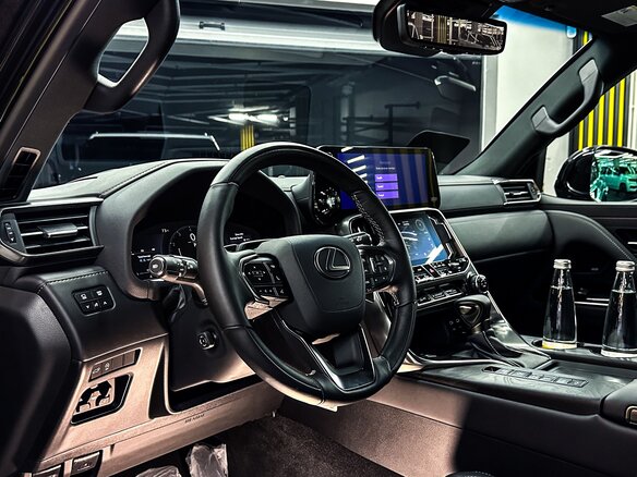 2025 Lexus LX 600 IV, чёрный - вид 14