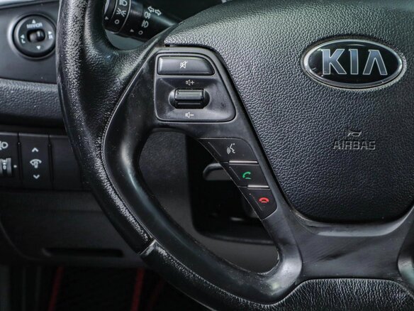 2016 Kia Ceed II Рестайлинг, белый - вид 10