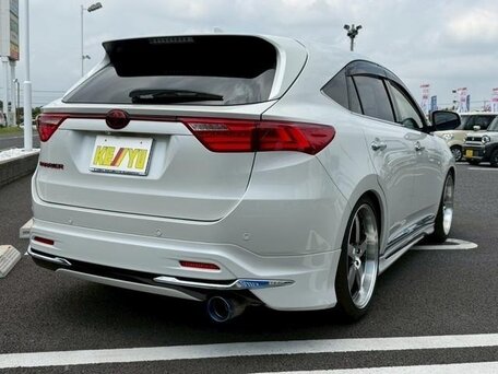 2018 Toyota Harrier III (XU60) Рестайлинг, белый, 2190000 рублей, вид 5